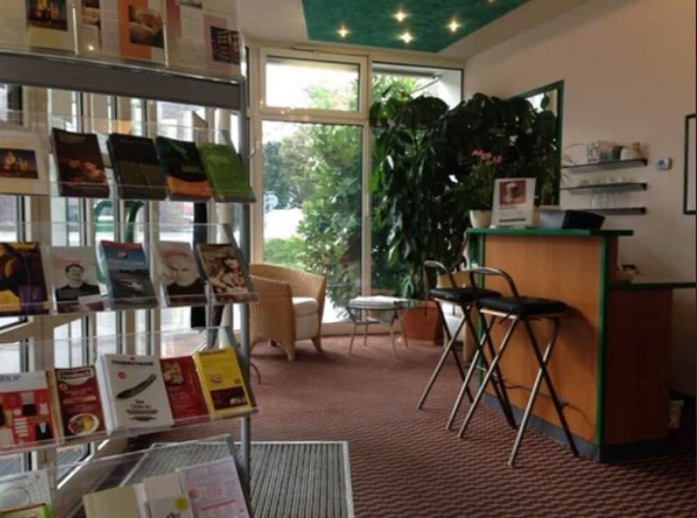 Motel Frankfurt 3*